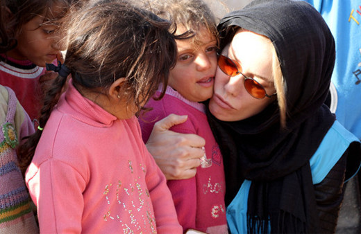 Gamze Özçelik iyilikte sınır tanımıyor "Buraya gelmekten korkmayın"