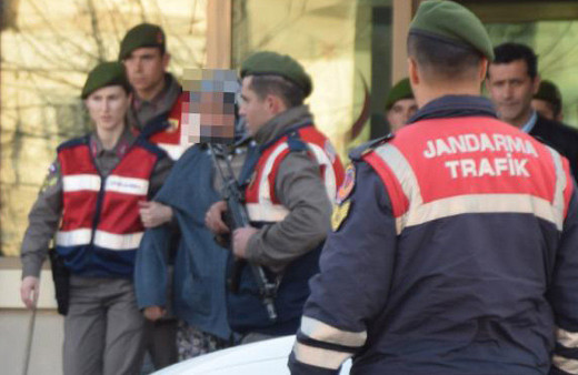 İnfaza uğramadan önce karısını sevgilisiyle kilerde basmış! 