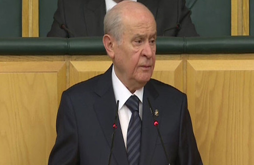 Bahçeli'den Mesut Yılmaz ailesine başsağlığı