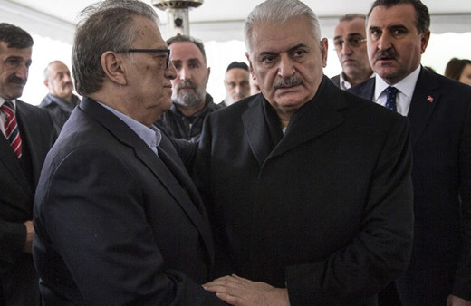 Başbakan Yıldırım'dan Mesut Yılmaz'a taziye ziyareti