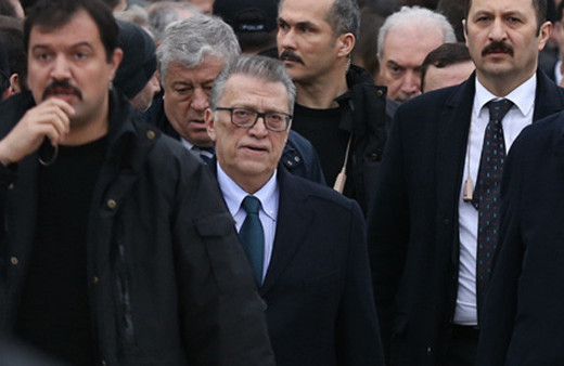 Mesut Yılmaz oğlunun hastalığını anlattı