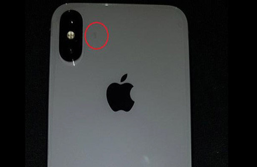 iPhone X'in kutusunu açtı, içinden kıl çıktı!