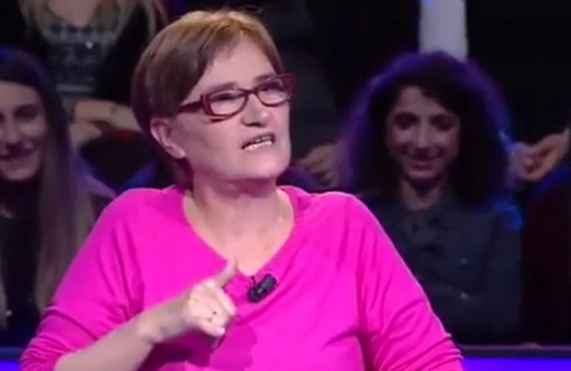 İnternet fenomeni Hanife Teyze 30 bin TL'yi kaptı!