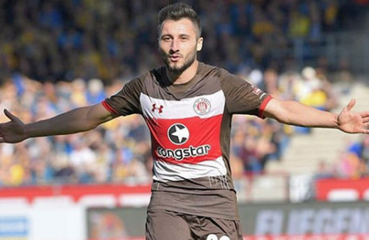 Enver Cenk Şahin kimdir ünlü şarkıcı Tuğba Yurt'la aşk yaşıyor