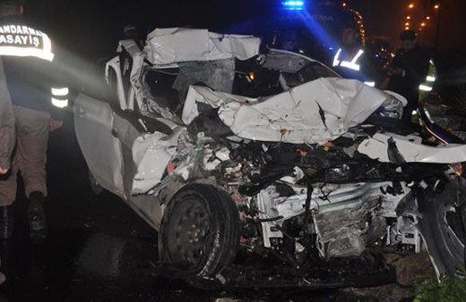 3 üniversite öğrencisi feci kazada can verdi!