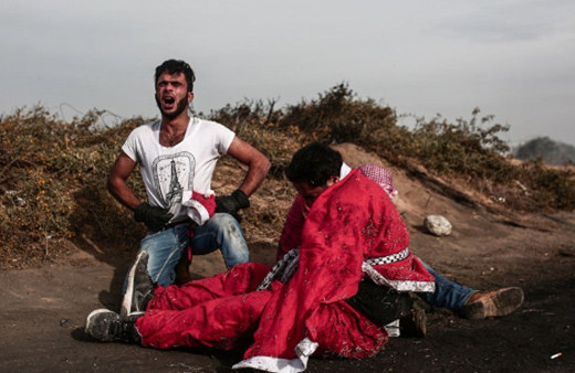 İsrail askerleri 'Noel Baba'yı vurdu 