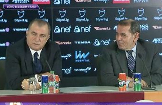 Sosyal medya diline doladı bir kere 'Ahmet Kural, Sıla'ya bakıyor'