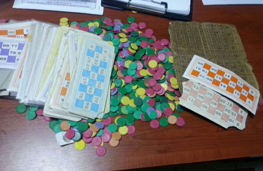 Polisler tombala operasyonunda polisleri gözaltına aldı!