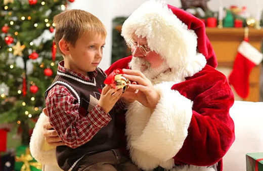 Müslüman Noel Baba İngiltere'de gündeme oturdu