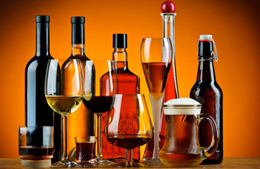 Rakının kalorisi ne kadar? Alkolle kırmızı et yemeyin