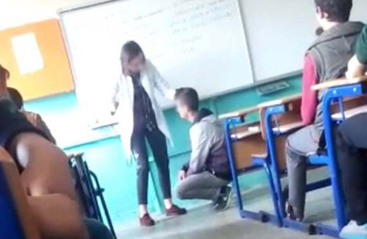 Samsun'u sallayan görüntü! Kadın öğretmen öğrenciyi çöktürüp...