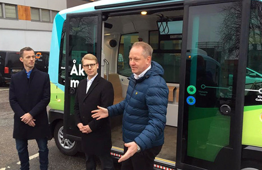 İsveç'te sürücüsüz minibüs devri başlıyor