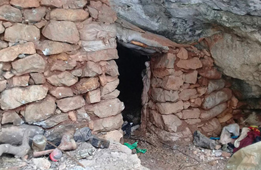 Teröristlere ait 8 sığınak daha imha edildi!