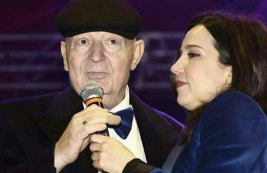 Kayahan'ın eşi İpek Açar yeni aşkıyla evlilik yolunda mı yüzüklere dikkat