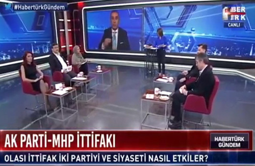 Habertürk ekranlarında Ahmet Kaya kavgası! İki gazeteci birbirine girdi!