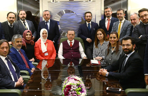 Erdoğan'ın özel kol saati arka kapakta ne vardı!