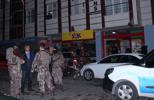 Gaziosmanpaşa'da silahlı soygun girişimi