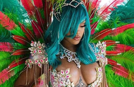 Ünlülerin photoshopsuz hallerini tanıyamayacaksınız