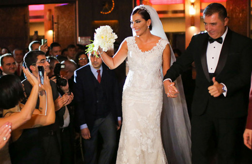 Hande Fırat evlendi eşi Murat Özvardar kimdir? 