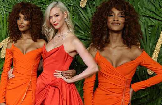 Olay dekolte! Ünlü mankene bir bakan bir daha baktı