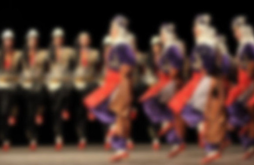 Macaristan'a iltica eden folklorcular için flaş hamle