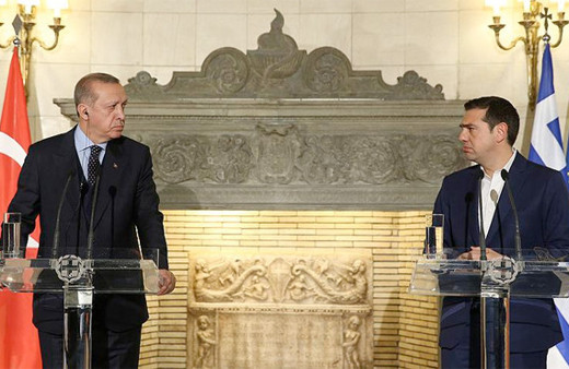 Yunan Başbakanı Çipras göz göre göre çarpıttı