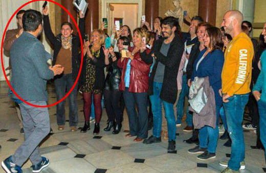 Türkiye'yi terk ediyor! 'Bırakmayız seni' diye haykırdılar