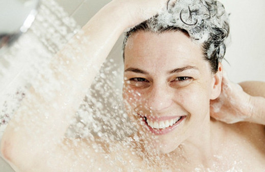Sık duş almak yarardan çok zarar veriyor