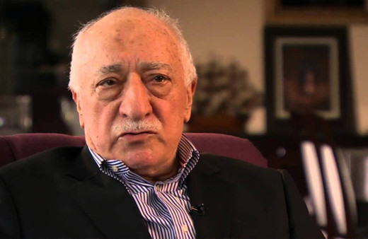 Gülen: Pekmezci'yi üzen beni üzmüş gibi olur!