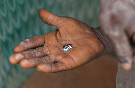 Bu köydeki kuyudan çil çil altın çıkıyor!