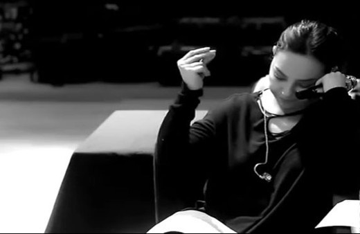 Ebru Gündeş'ten 'Sevgililer Günü' mesajı