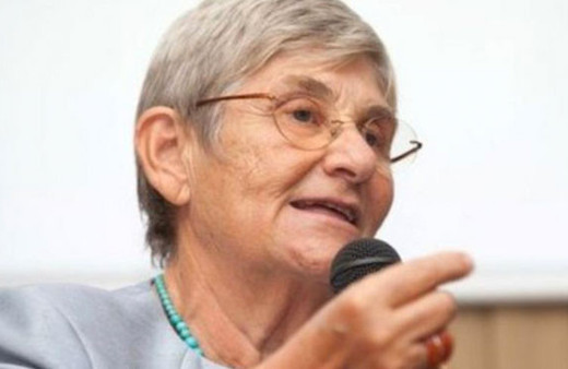 Canan Karatay bir bir saydı 'kilo vermeyi başlatır'