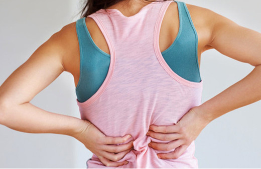 Geçmeyen sırt ağrıları omurilik tümörü belirtisi olabilir