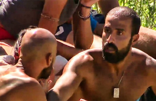 Gönüllüler birbirine girdi! Şok kavga adayı karıştırdı