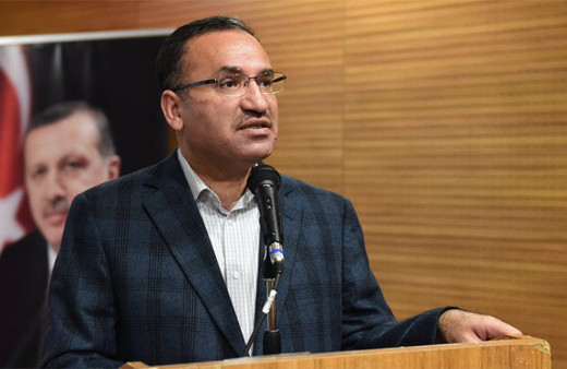 Bakan Bozdağ'dan ABD'ye Gülen mesajı