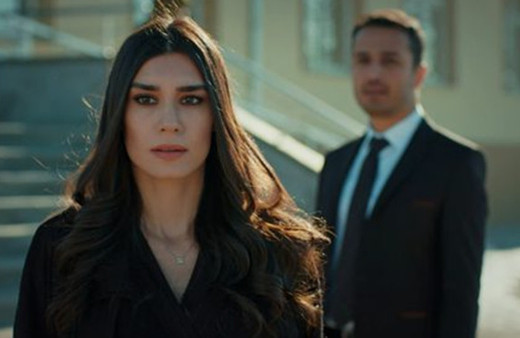 Aşk ve Mavi 17. bölüm fragmanı