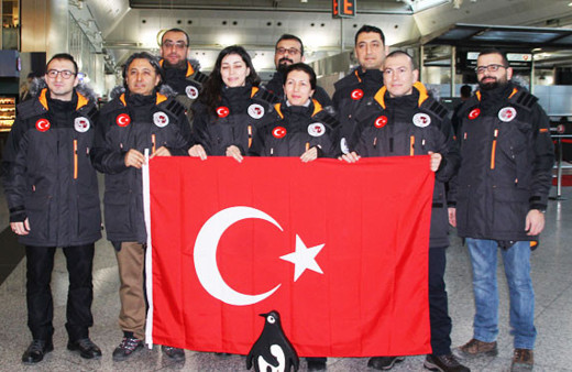 Antarktika'da kurulacak Türk bilim üssü için yola çıktılar