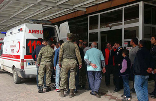 El Bab'da patlama oldu yaralı askerler var