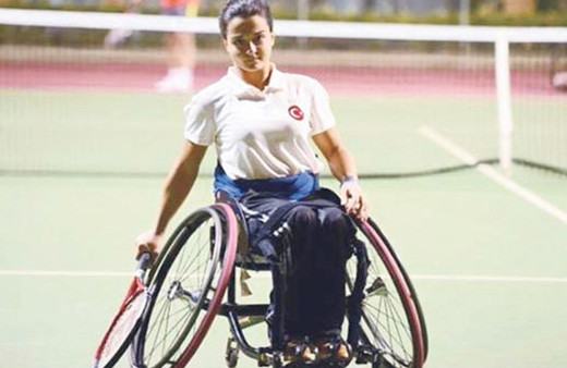 Görülmemiş rezalet! Milli sporcuya bunu yaptılar