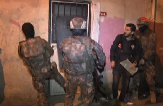 Şişli'de 40 adrese uyuşturucu baskını