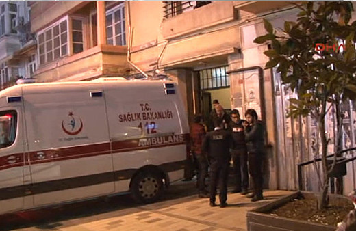 Taksim'de apartman boşluğuna düşen otel çalışanı öldü