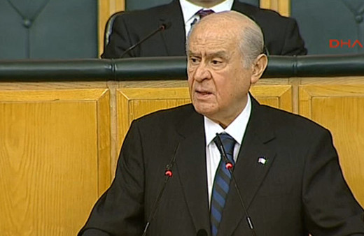 Bahçeli'den o görüntü için esti gürledi 'Skandaldır, rezalettir'