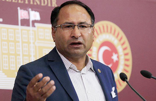 CHP'li vekil 900'lü fantezi hatlarını aradı mı?