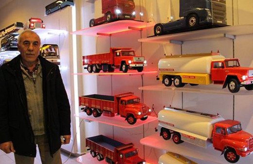 Torunları için başlamıştı şimdi siparişlere yetişemiyor