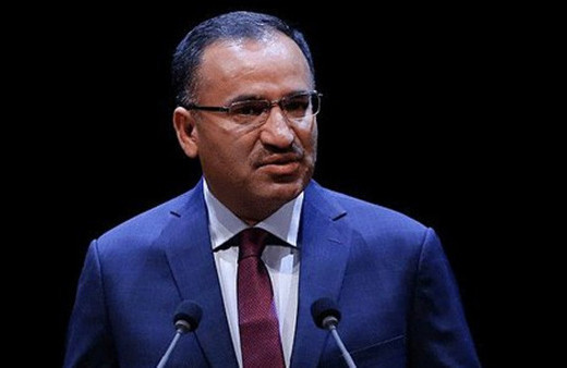 Bakan Bozdağ'dan referandum tweetleri