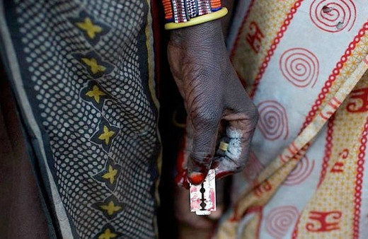 Kan donduran gelenek! Sünnet olan kadınlar