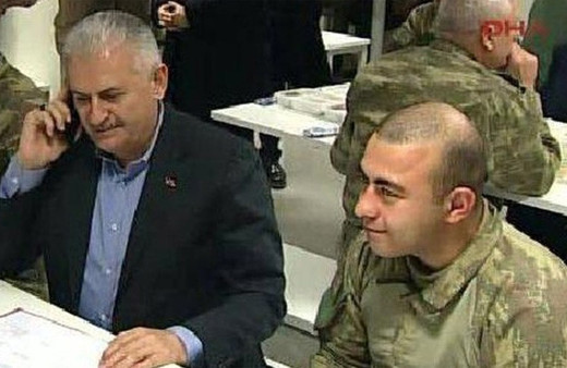 O fotoğraftaki ikinci asker de şehit düştü