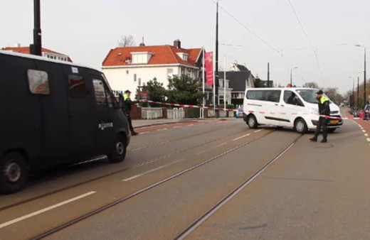 Bakan Kaya Hollanda'ya gidiyorum deyince yollar kapatıldı!