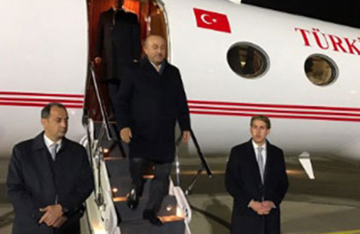 Çavuşoğlu Fransa'ya gitti lanet olsun!