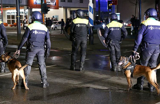 Türk bakanları engelleyen Hollanda bu üç isme izin verdi